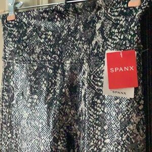 Spanx Snakeskin Print Leggings